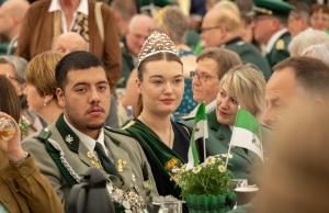 2023-SF-So-Fruehshoppen200