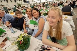 2023-SF-So-Fruehshoppen343